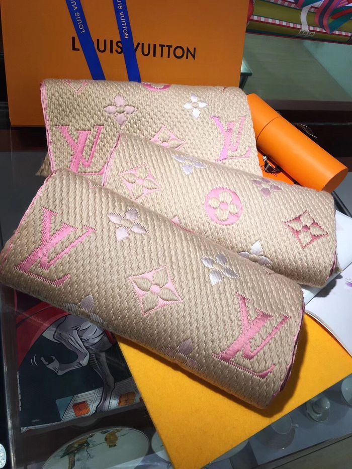 Louis Vuitton Scarf LV00156